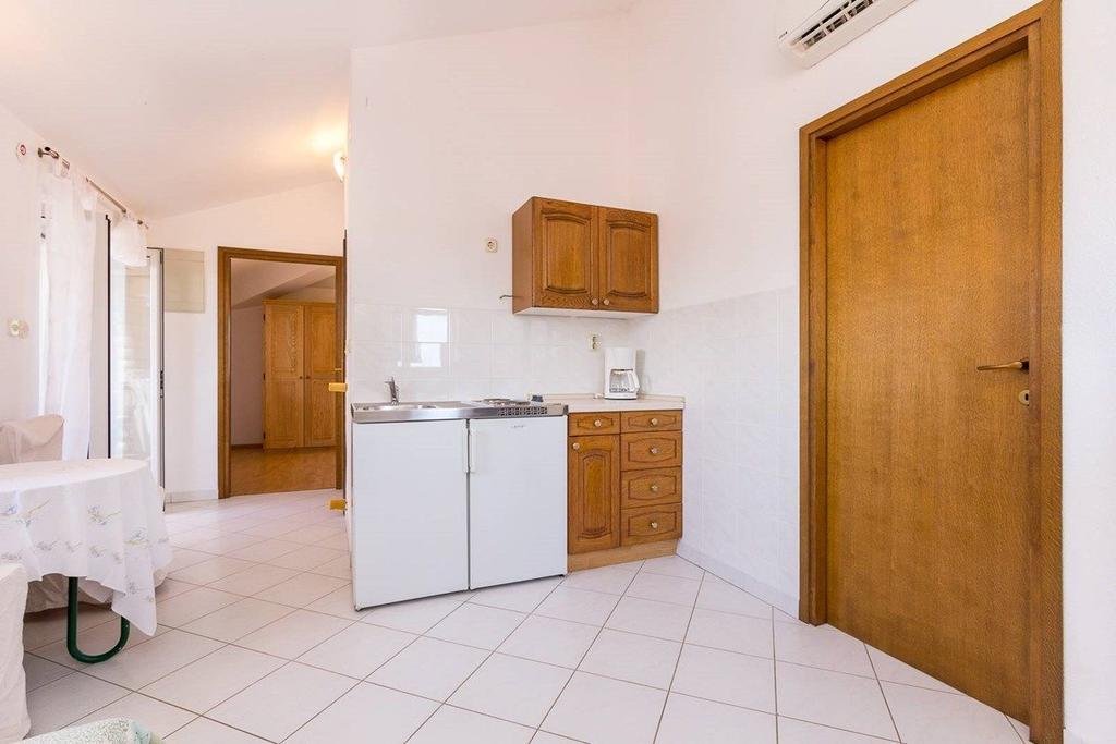 Apartment Vjera *